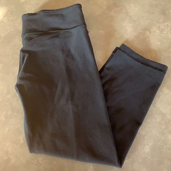 Lululemon Ivivva Girl's Cropped Black Leggings - Picture 2 of 10